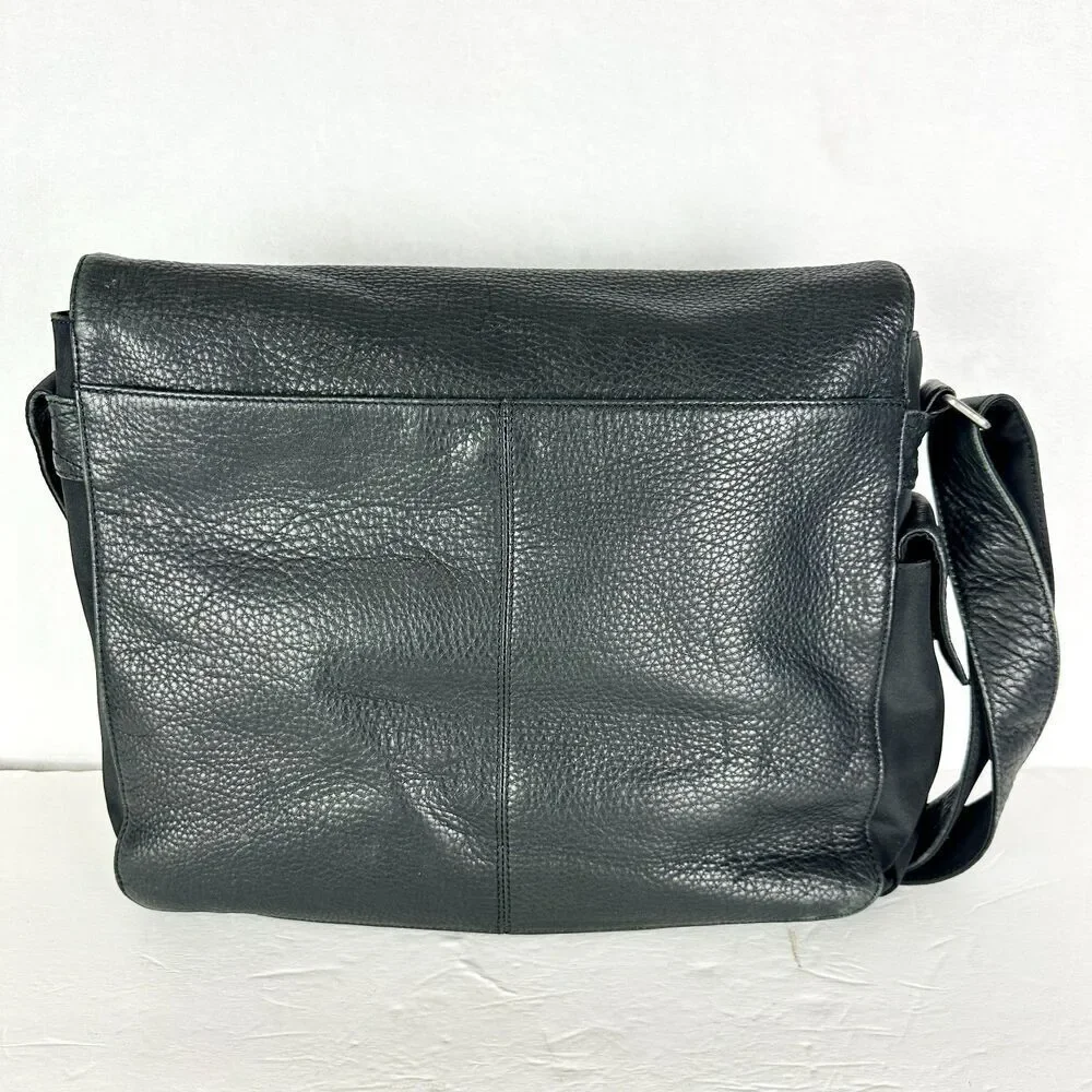 Fossil Leather Messenger Laptop Bag Black Business Office Commute Travel 8843